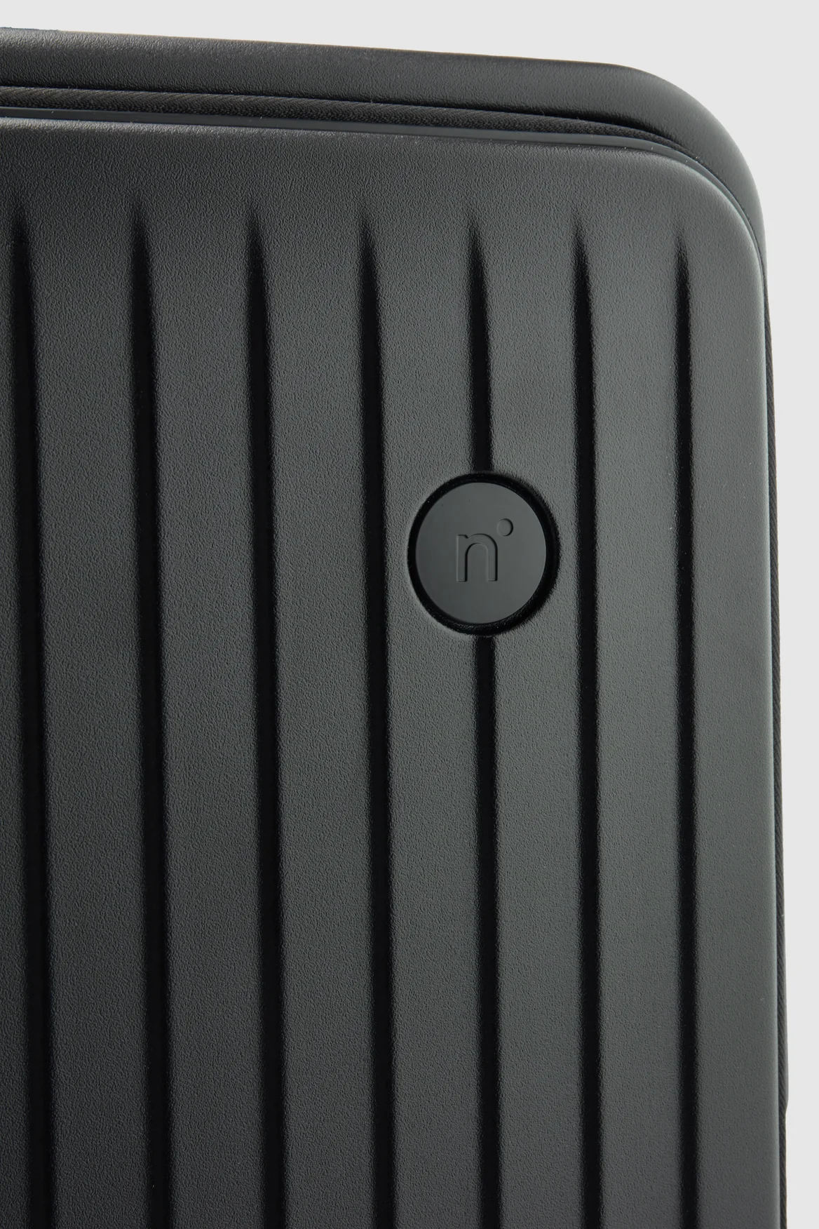Venture Dual Open 76cm Suitcase - Image 9