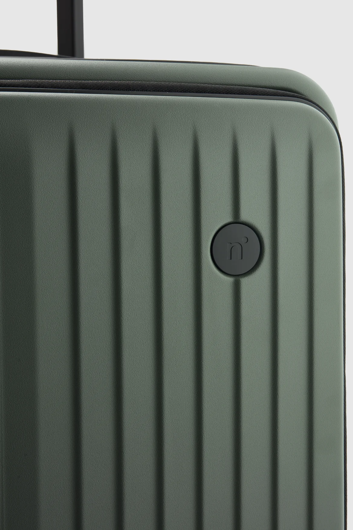 Venture Dual Open 76cm Suitcase - Image 9