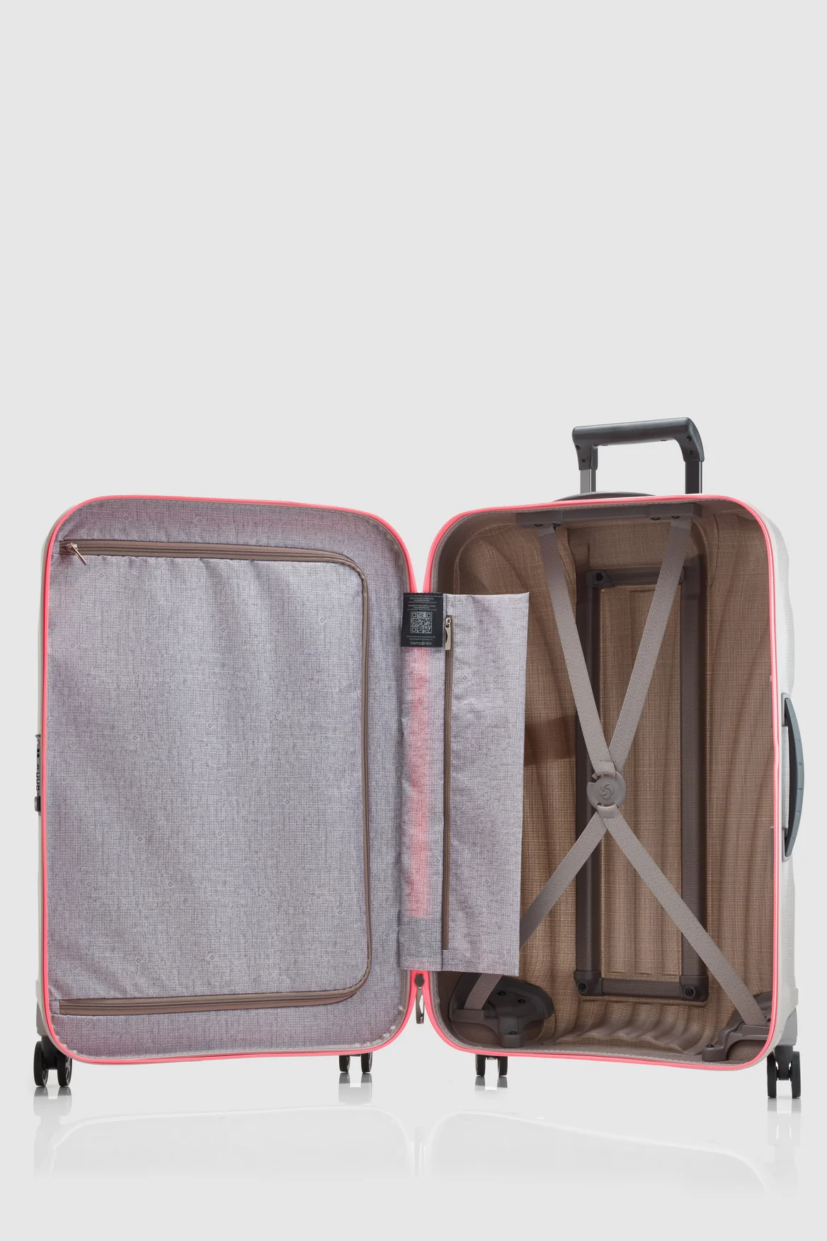 C-Lite Check-In 69cm Suitcase - Image 3