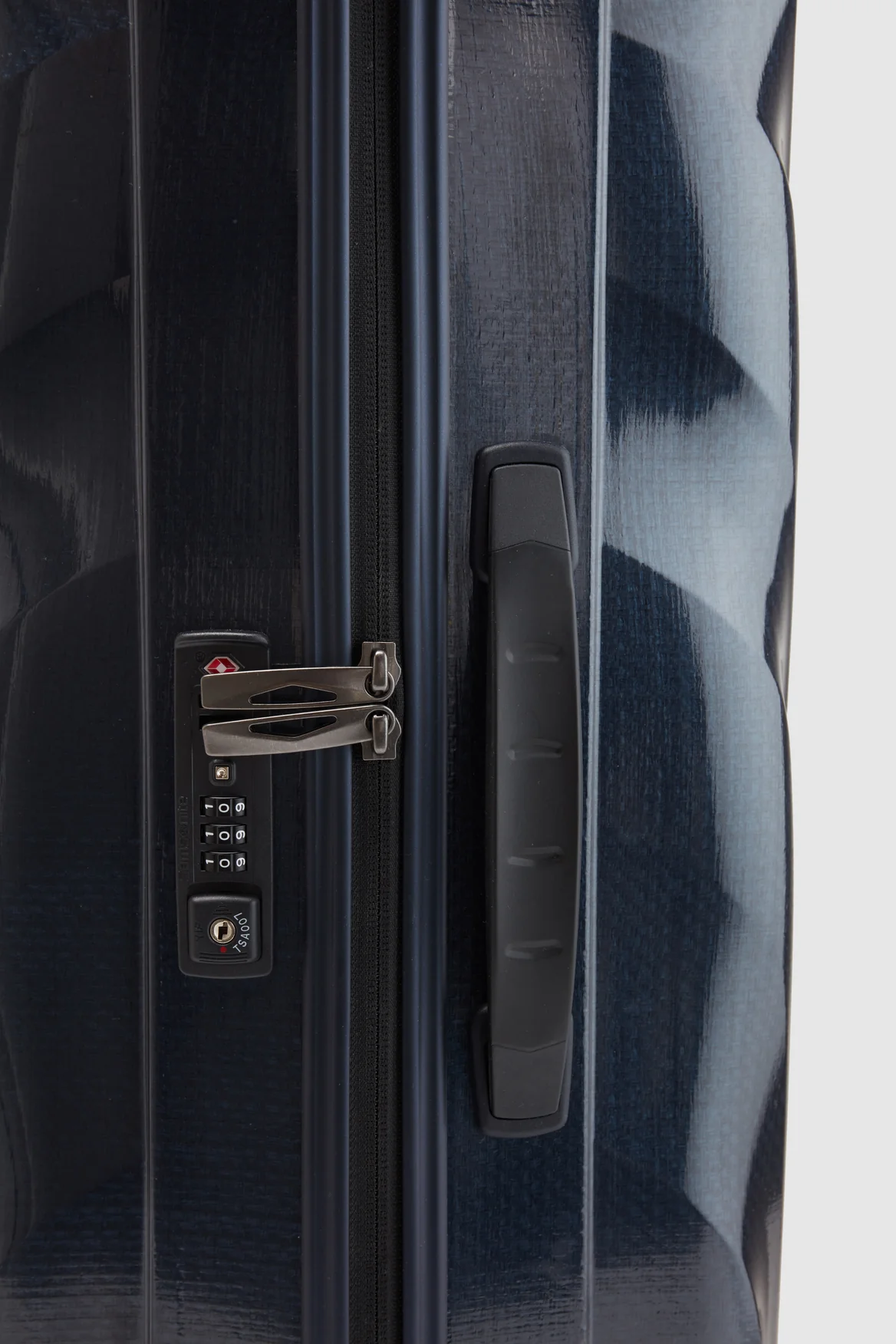 C-Lite Check-In 75cm Suitcase - Image 7