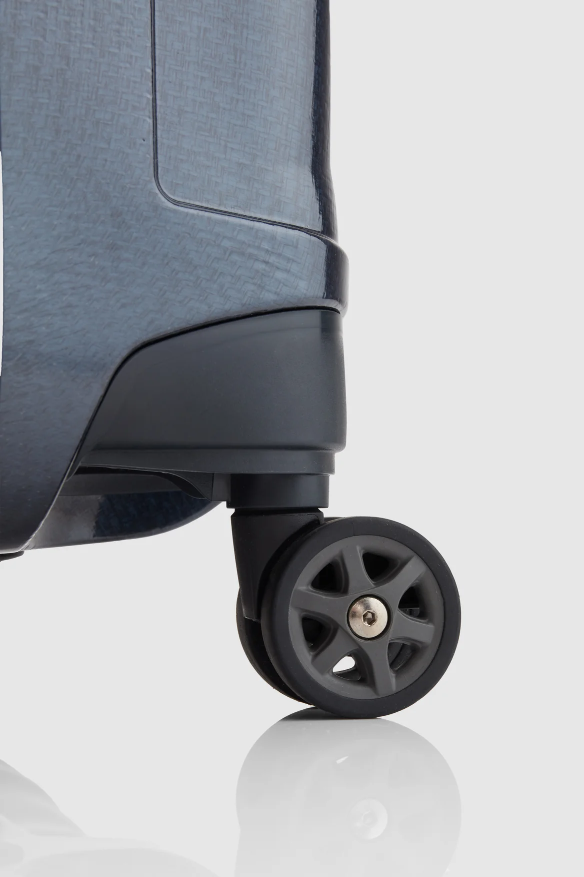 C-Lite Check-In 75cm Suitcase - Image 8