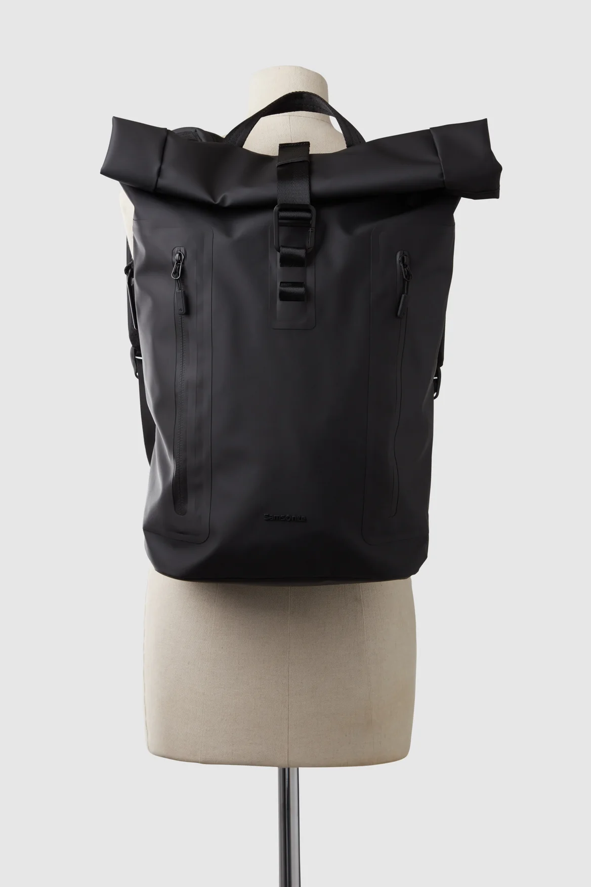 Coatify Biz Rolltop Backpack - Image 4