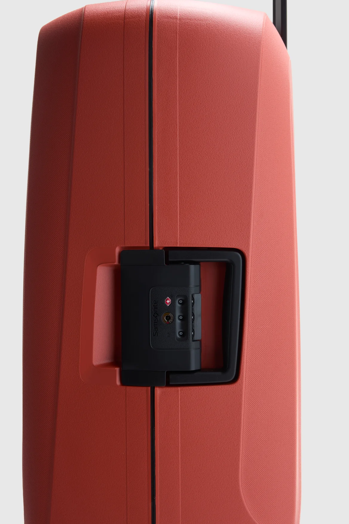 Essens Carry-On 55cm Suitcase - Image 7