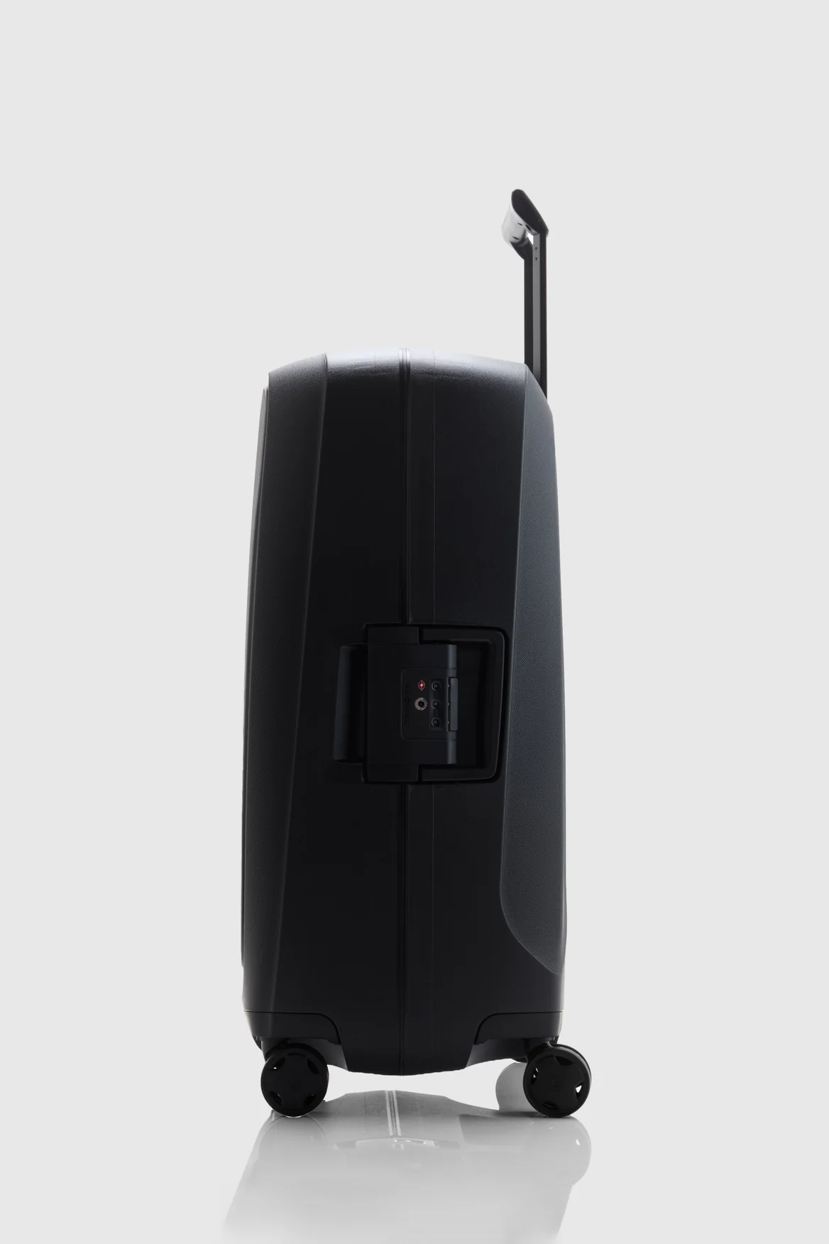 Essens Check-In 69cm Suitcase - Image 2