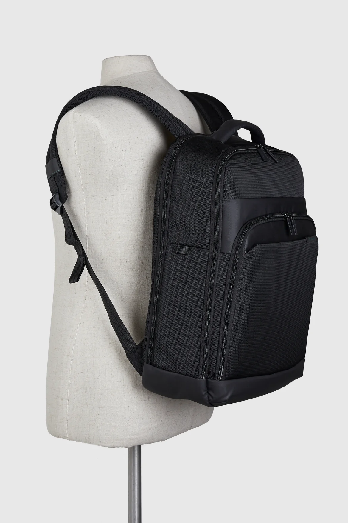Mysight 17.3" Laptop Backpack - Image 4