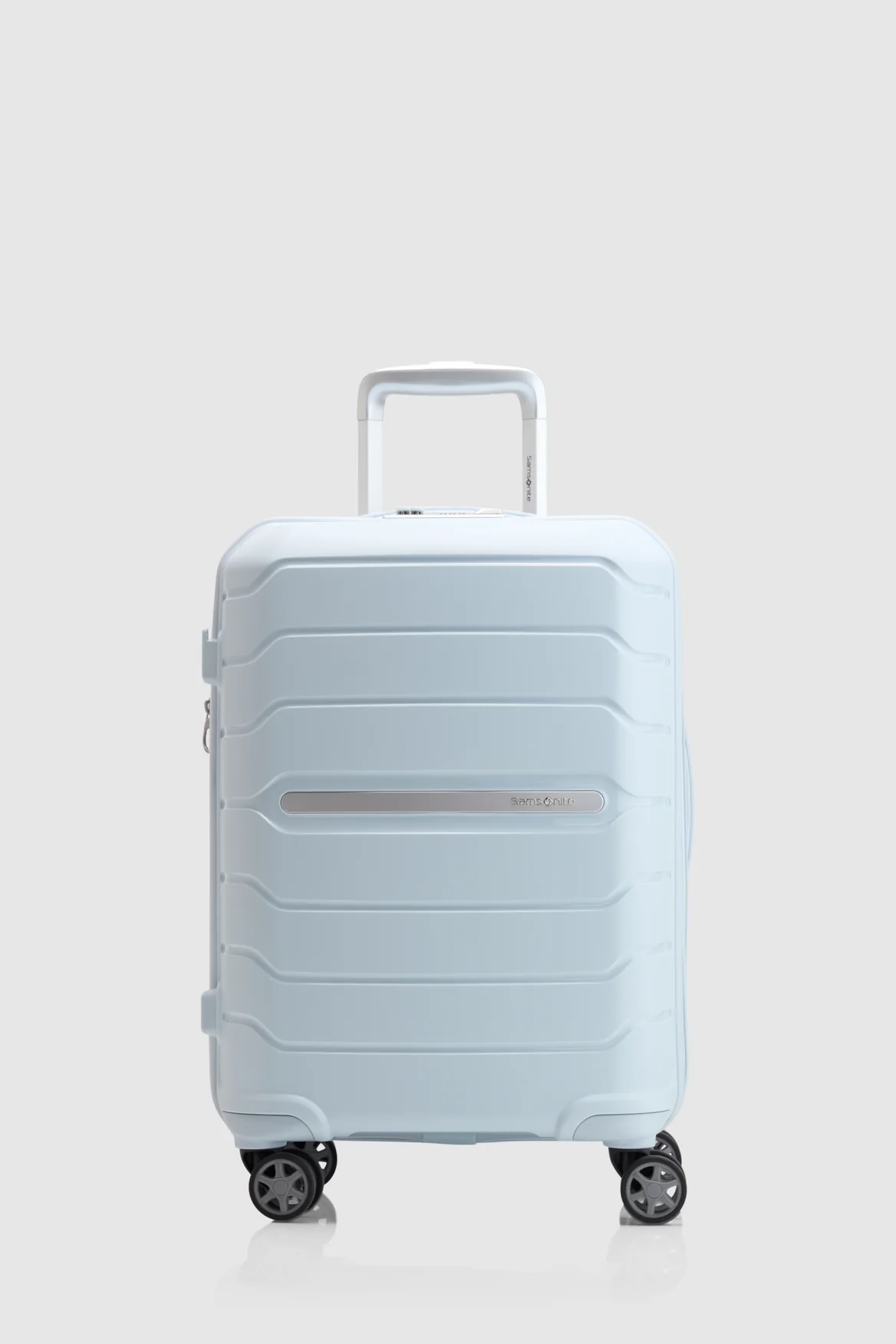 Oc2lite Carry-On 55cm Suitcase - Image 4
