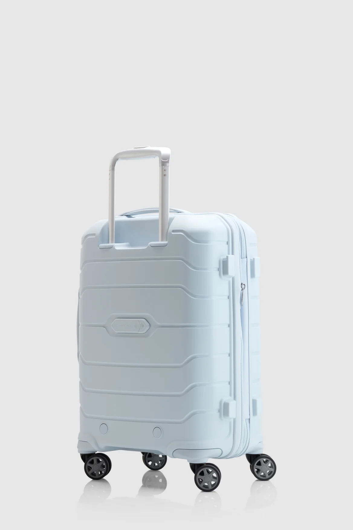 Oc2lite Carry-On 55cm Suitcase - Image 5