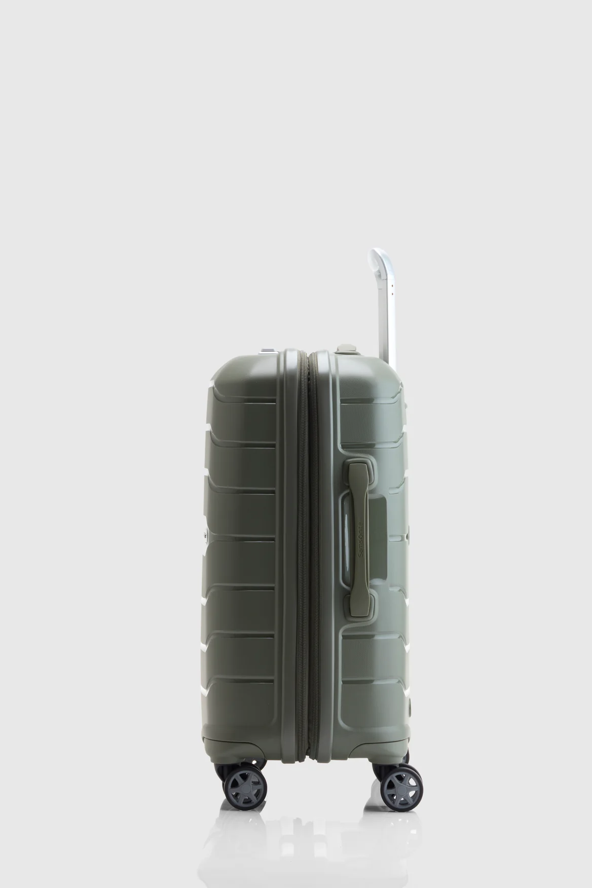 Oc2lite Carry-On 55cm Suitcase - Image 2