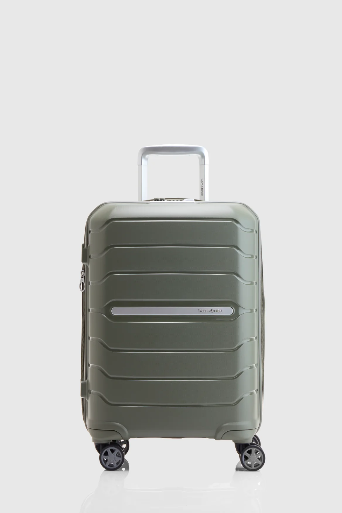 Oc2lite Carry-On 55cm Suitcase - Image 4