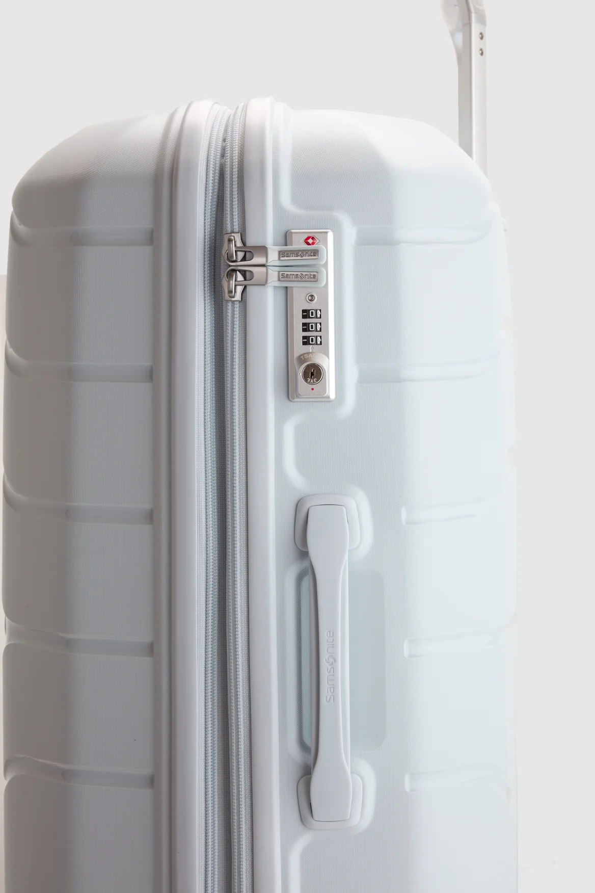 Oc2lite Check-In 81cm Suitcase - Image 7