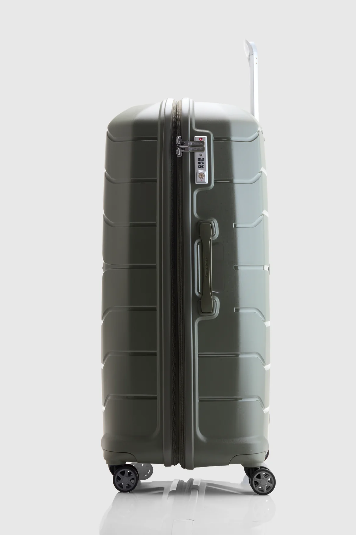 Oc2lite Check-In 81cm Suitcase - Image 2