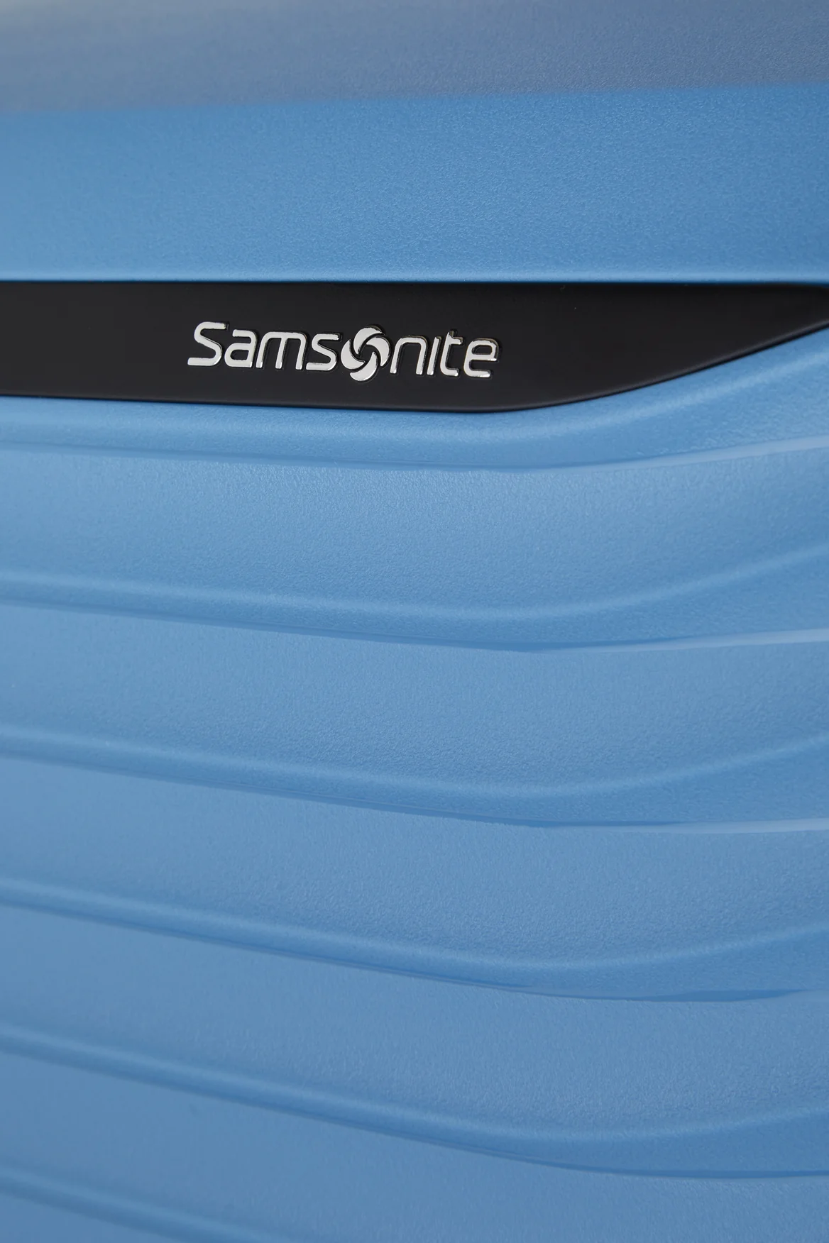 Upscape Check-In 75cm Suitcase - Image 8