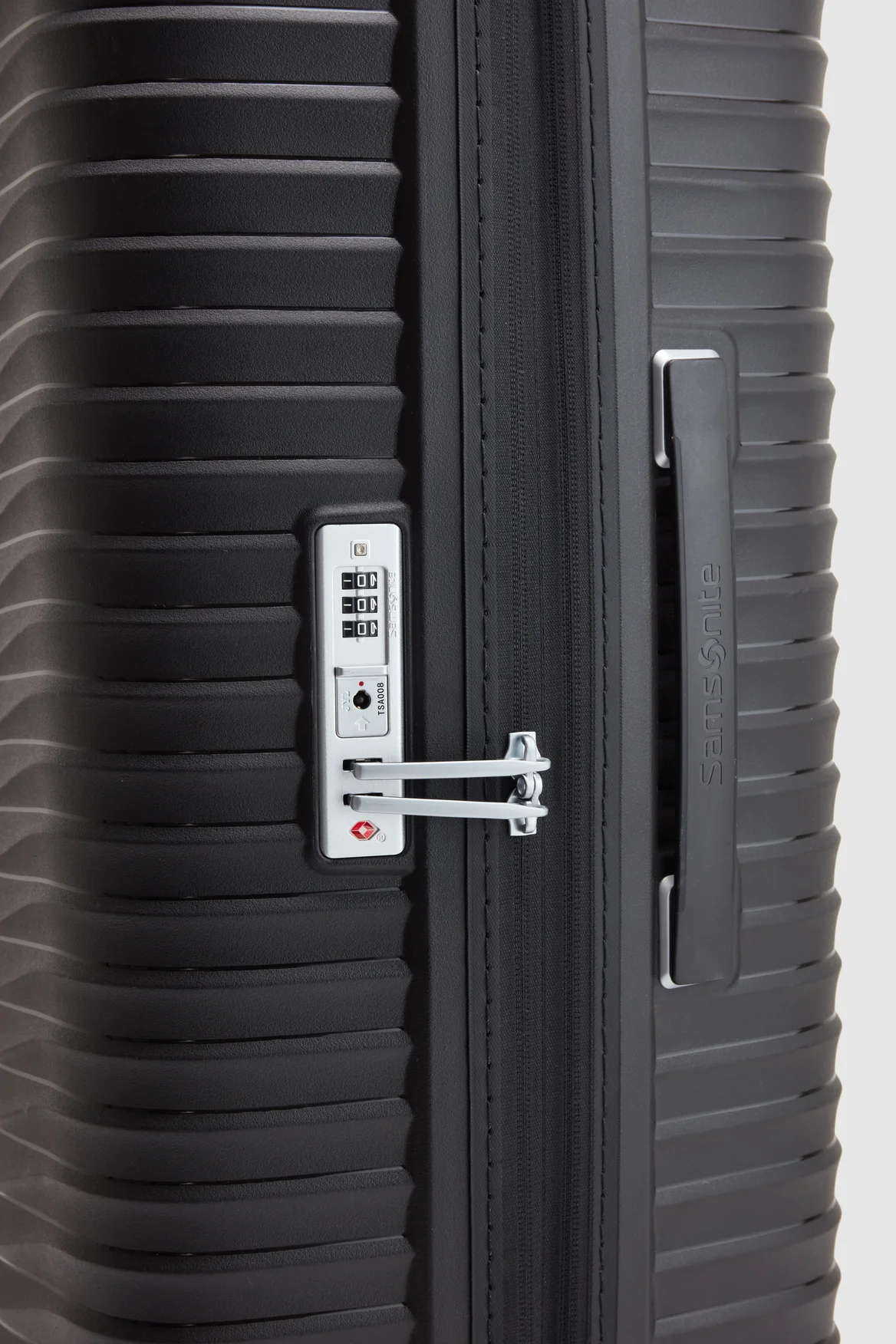 Upscape Check-In 81cm Suitcase - Image 7