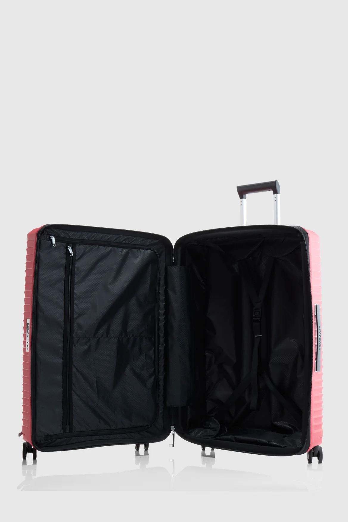 Upscape Check-In 81cm Suitcase - Image 3