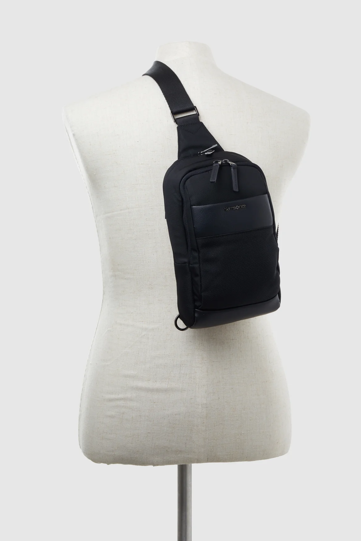 Wilgena Sling Bag - Image 4